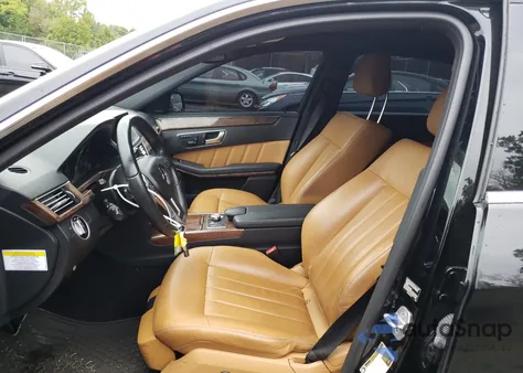 2013 Mercedes-Benz E 350 4Matic z USA, uszkodzony, nr VIN WDDHF8JB4DA716454